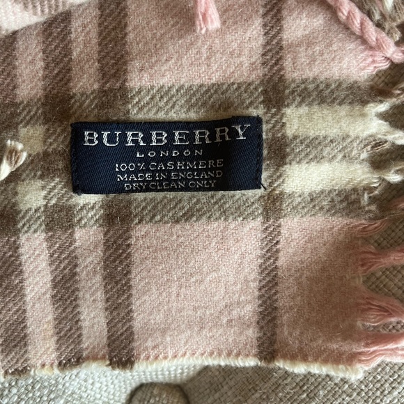 Burberry Cashmere Scarf - Picture 3 of 3